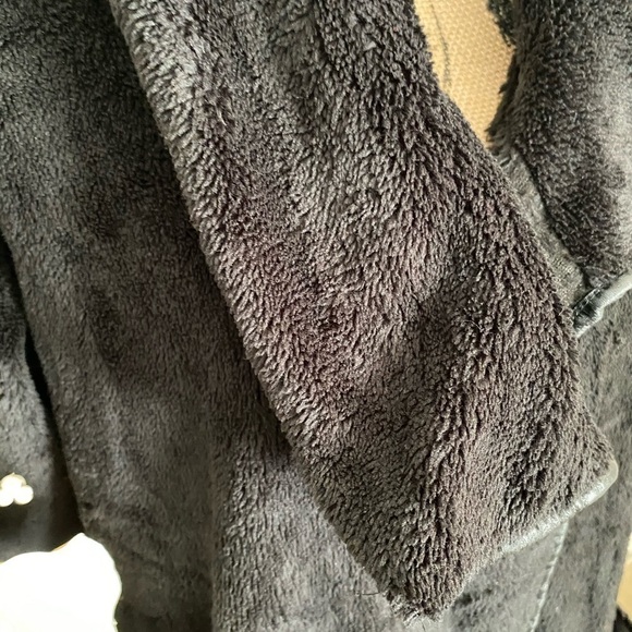 SOFT Black Jacket no buttons - Picture 5 of 7